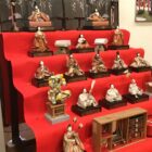 昭和2年の五段雛。母のまた母が札幌の丸井さんで買ってもらったものです。